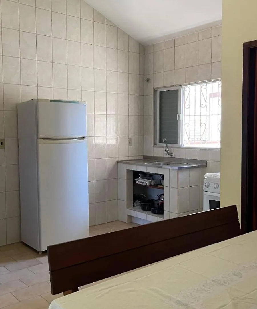 Residencial 50M Da Praia De Bombas 邦比尼亚斯 公寓